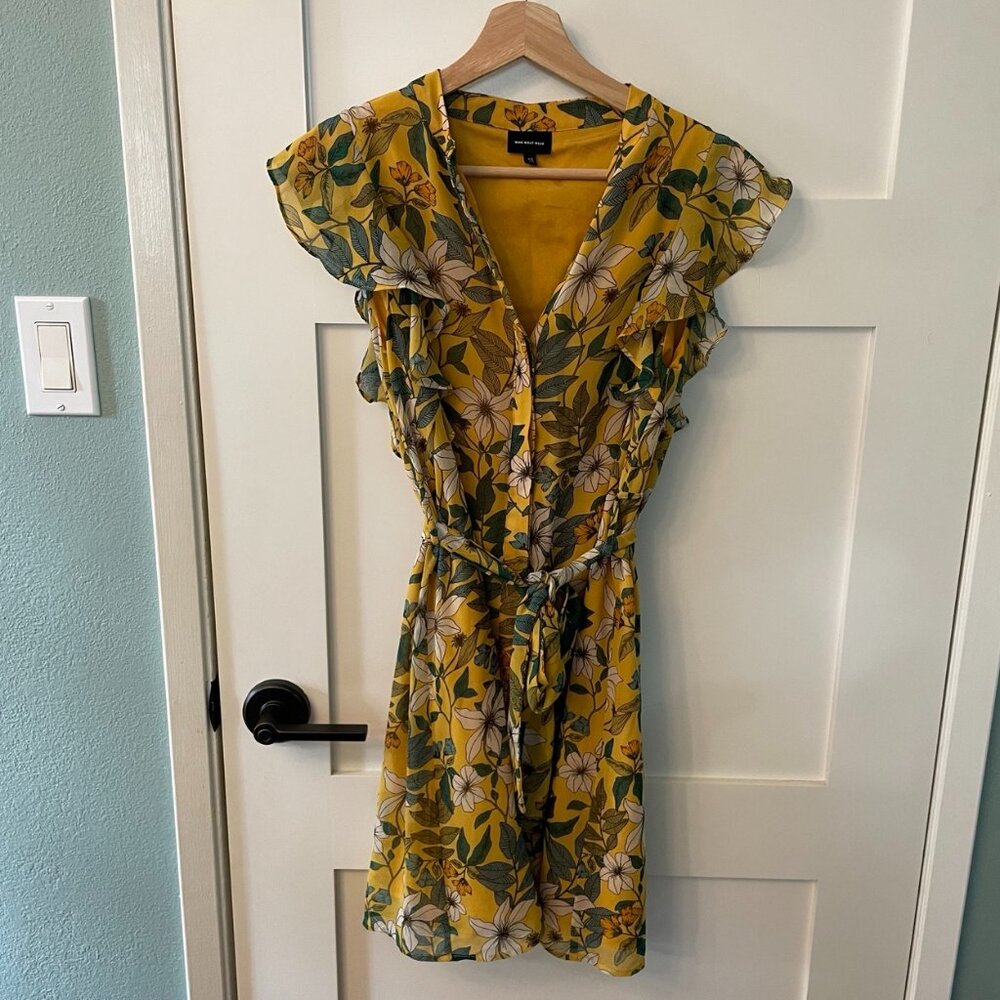 Who What Wear Patterned Yellow and Green Floral Button Down Dress with Tie
